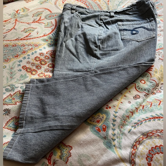 3 for $15 Must bundle / Bundle of 2 cotton women Capri - Picture 2 of 11